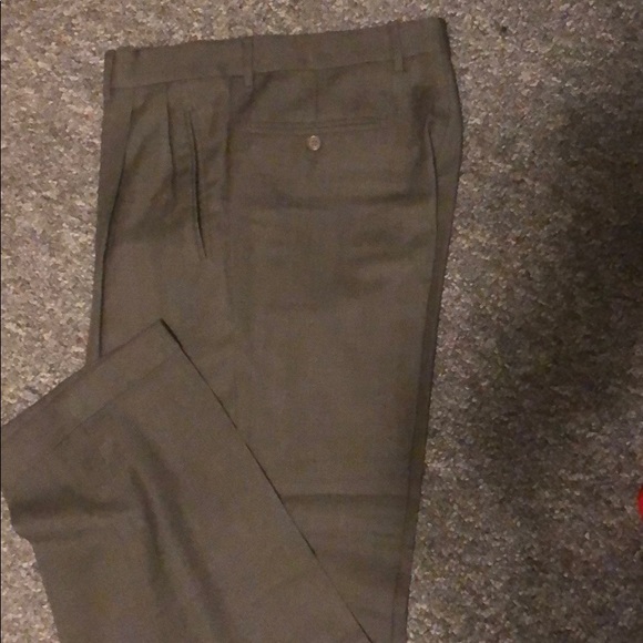 Used men’s suit by Joseph Aboud size 40 - Picture 4 of 16